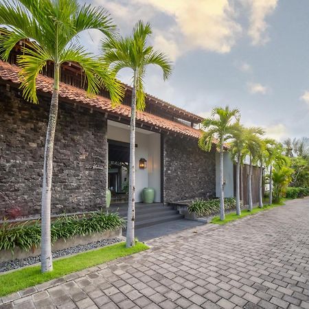 Villa De Suma - Fully Staffed Luxury Villa, Walk To The Beach! Seminyak Buitenkant foto