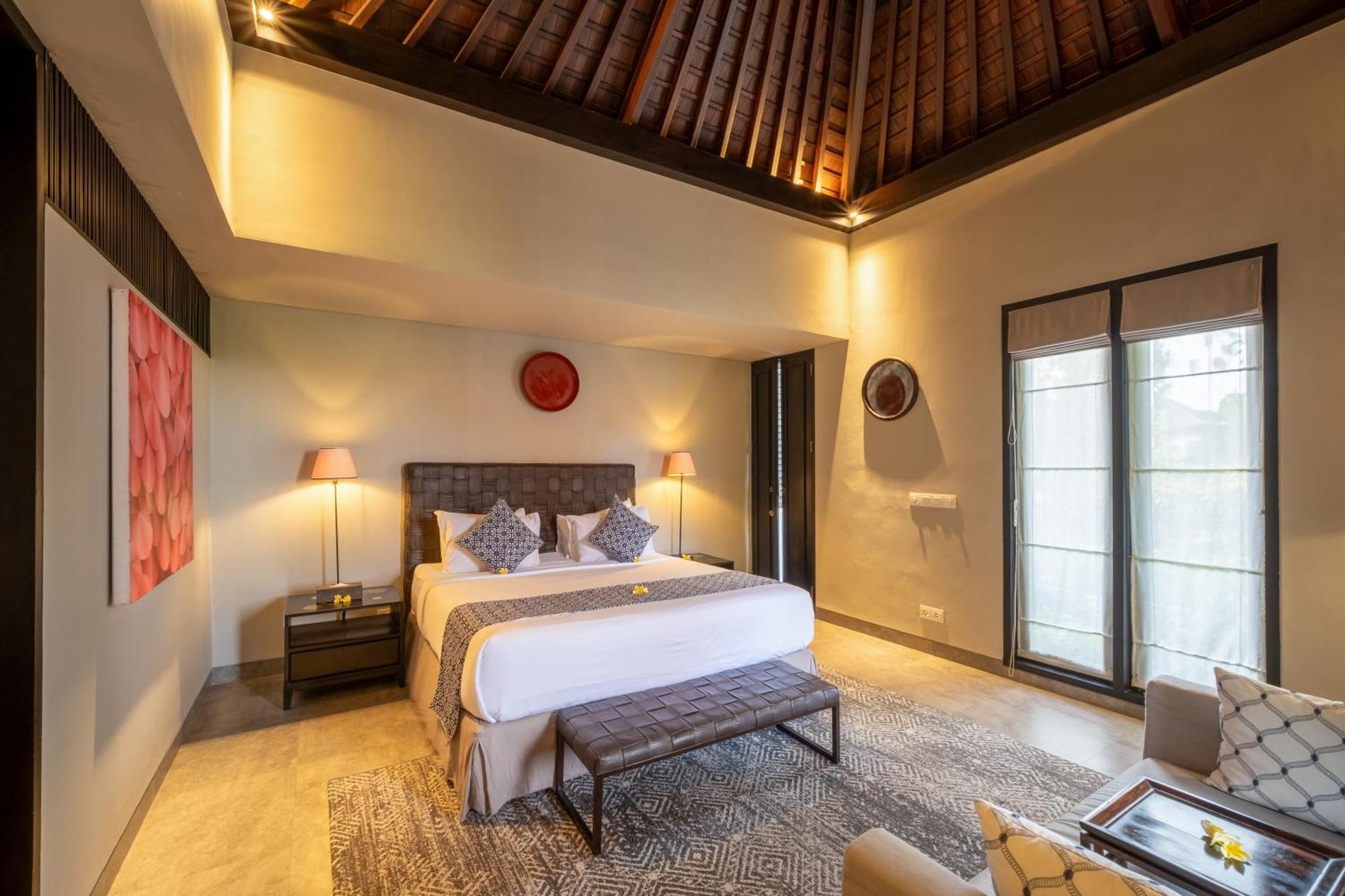 Villa De Suma - Fully Staffed Luxury Villa, Walk To The Beach! Seminyak Buitenkant foto