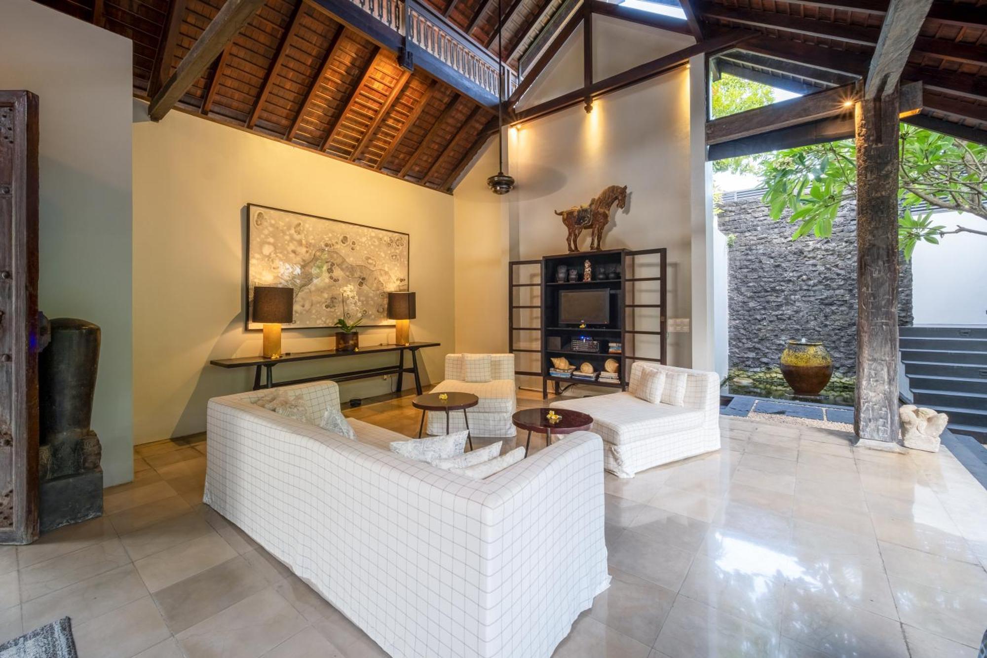 Villa De Suma - Fully Staffed Luxury Villa, Walk To The Beach! Seminyak Buitenkant foto