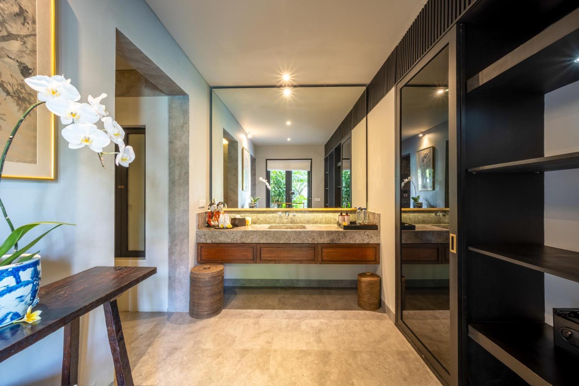 Villa De Suma - Fully Staffed Luxury Villa, Walk To The Beach! Seminyak Buitenkant foto