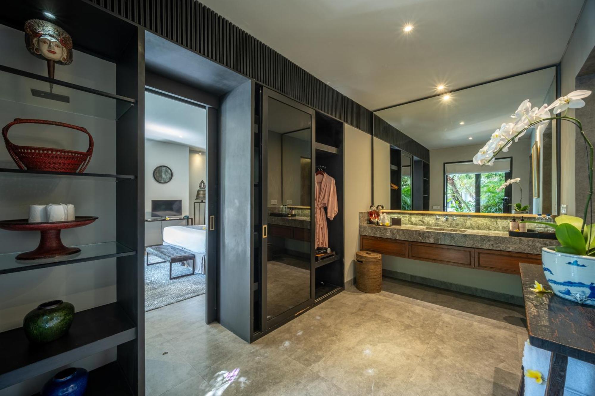 Villa De Suma - Fully Staffed Luxury Villa, Walk To The Beach! Seminyak Buitenkant foto