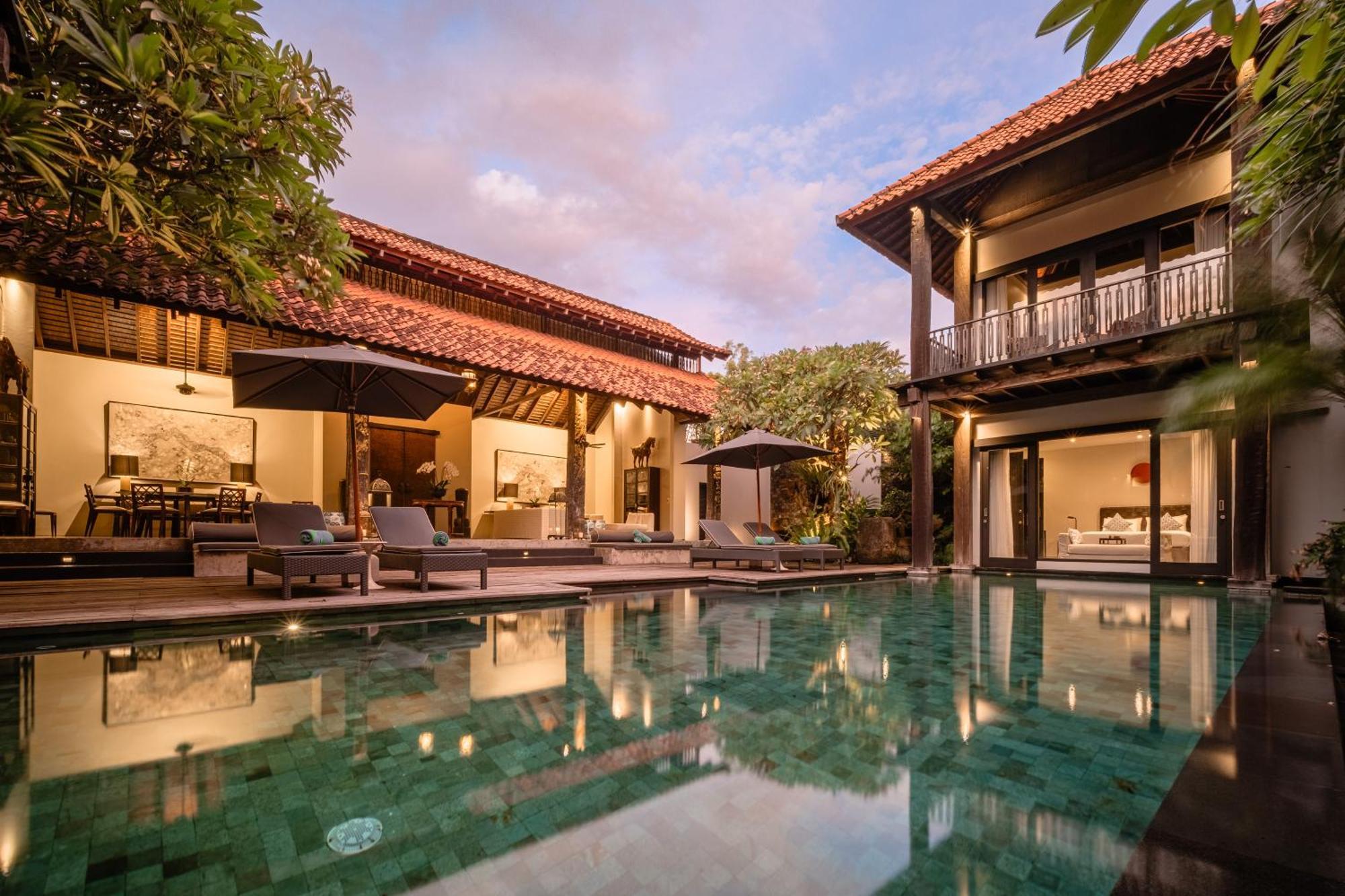 Villa De Suma - Fully Staffed Luxury Villa, Walk To The Beach! Seminyak Buitenkant foto