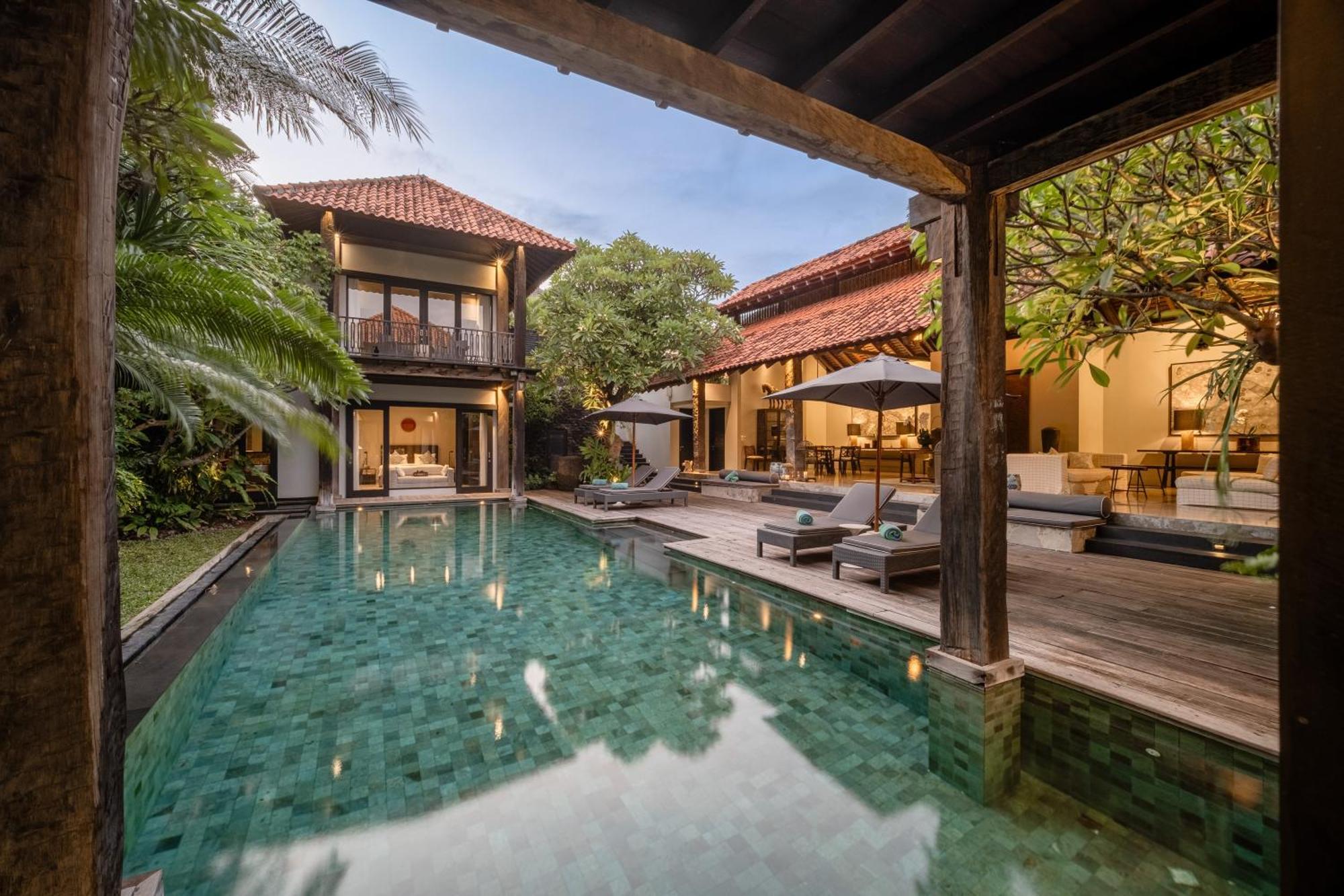 Villa De Suma - Fully Staffed Luxury Villa, Walk To The Beach! Seminyak Buitenkant foto