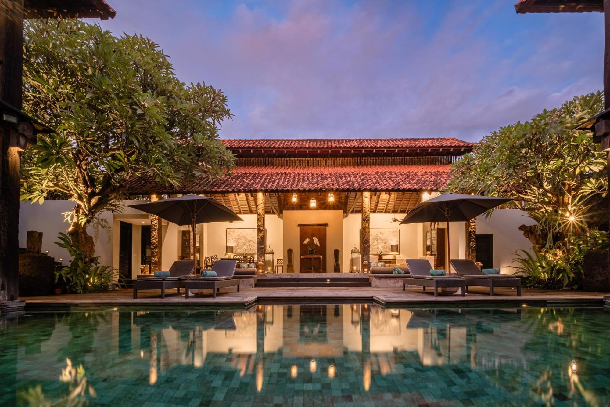 Villa De Suma - Fully Staffed Luxury Villa, Walk To The Beach! Seminyak Buitenkant foto
