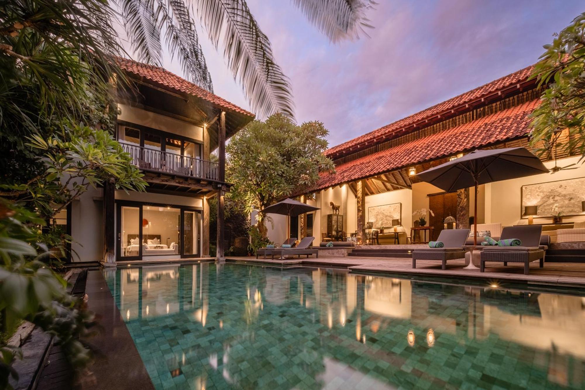 Villa De Suma - Fully Staffed Luxury Villa, Walk To The Beach! Seminyak Buitenkant foto